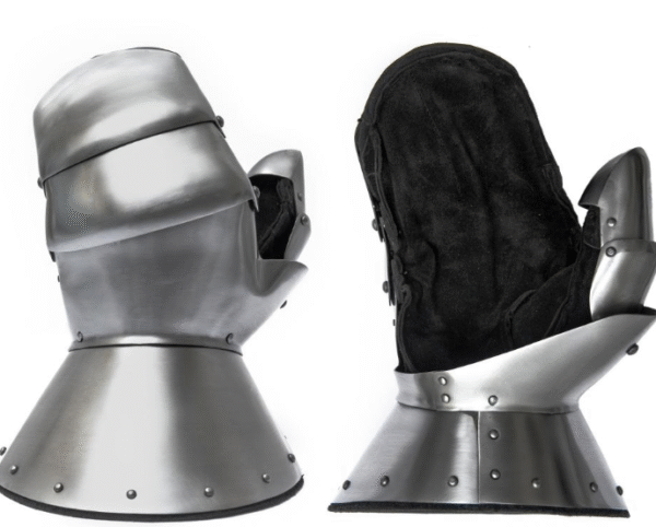 Plate mittens from Milan